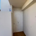 El Rancho 아파트 *